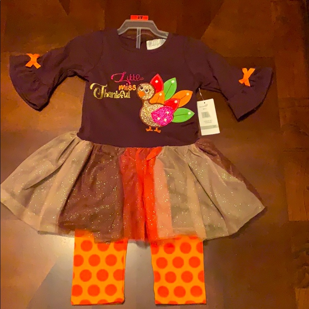 2-piece Emily Rose outfit